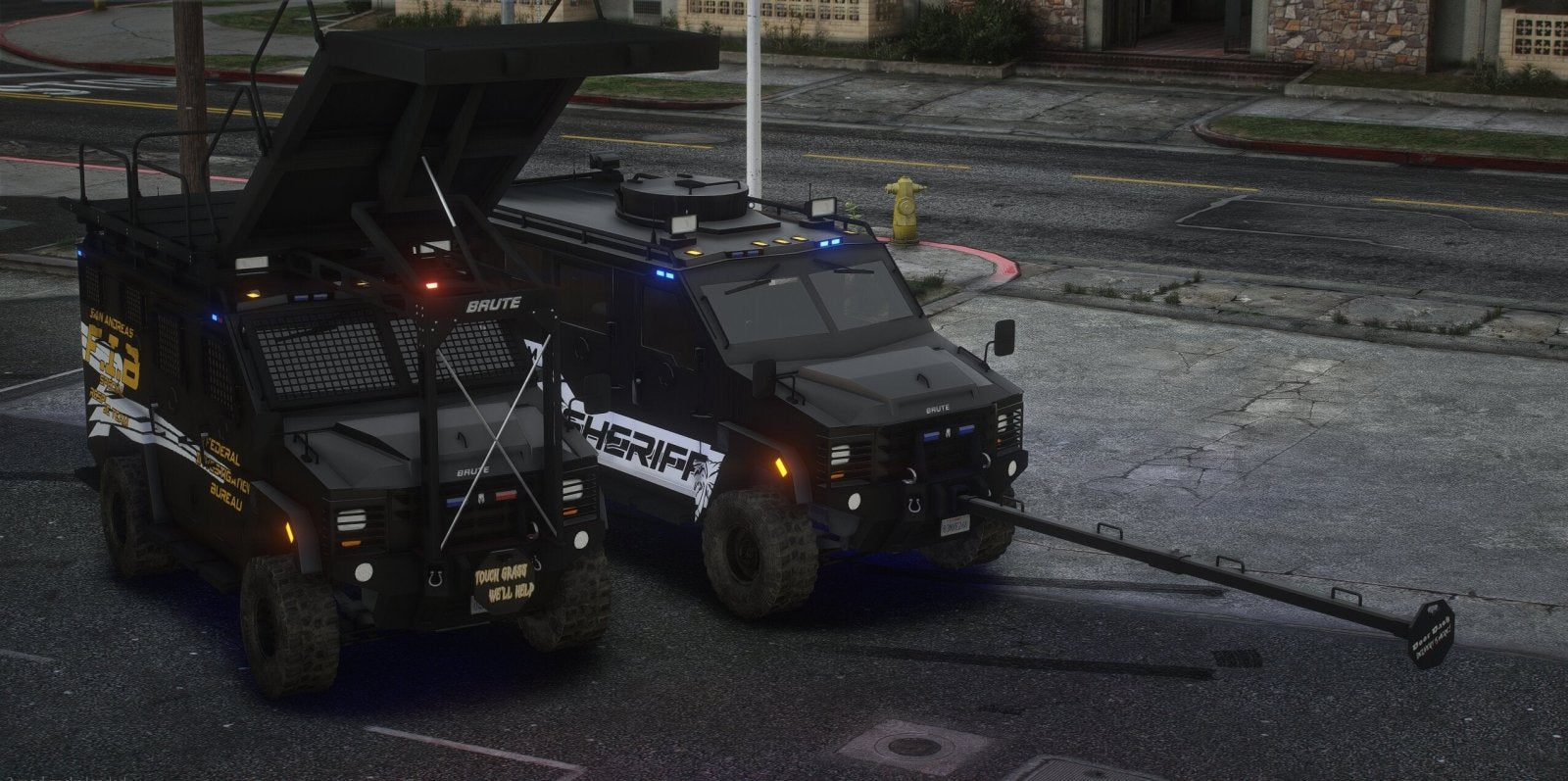 FiveM Lore Car Lore Police SWAT Bearcat - Northern Modifications