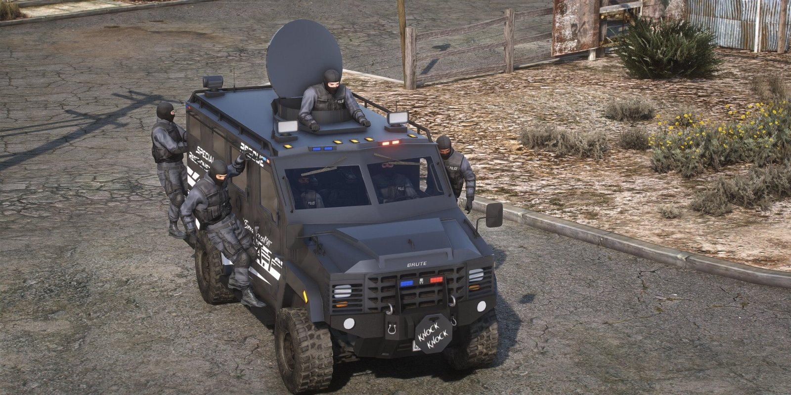 FiveM Lore Car Lore Police SWAT Bearcat - Northern Modifications